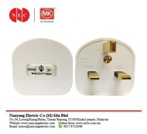 MK 654 WHI 13A 3Pin Plug Top